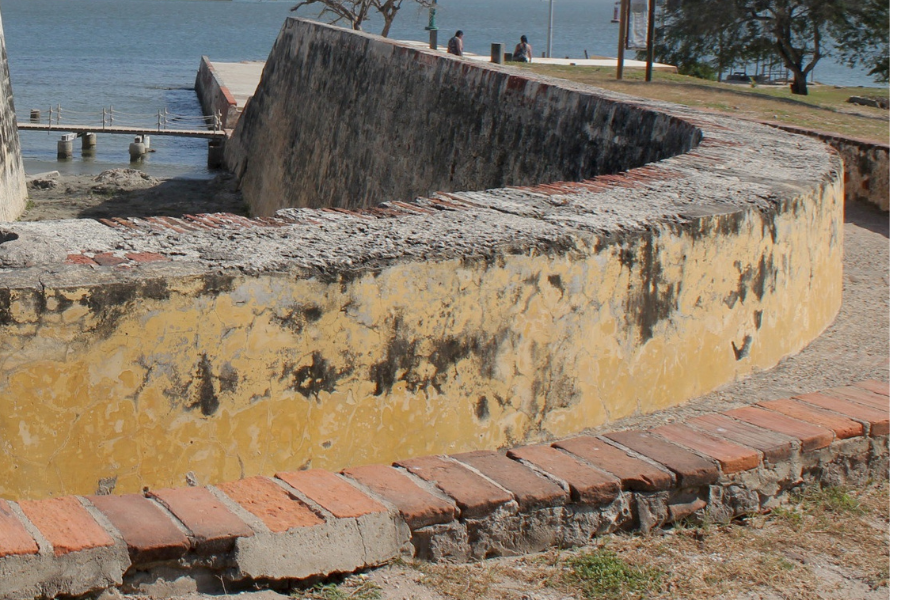 Construcción de muros Pineda de Mar